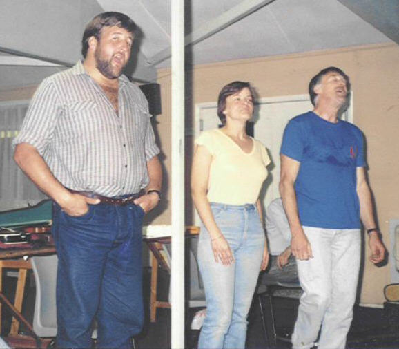 Claudy singing at the Bell Inn, Stilton